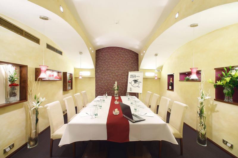Galerie Fur Meetings Und Veranstaltungen Adria Hotel